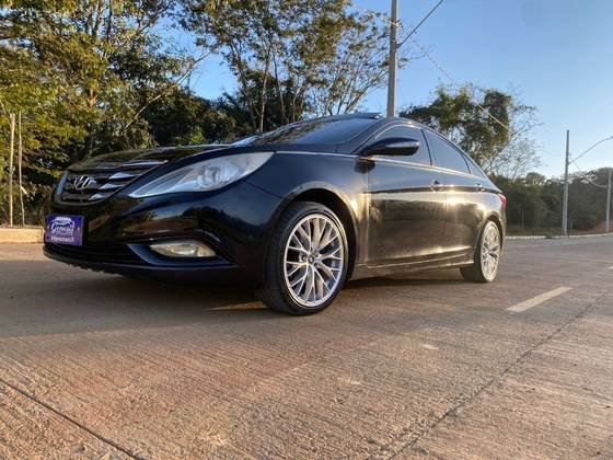 HYUNDAI SONATA 2.4 MPFI I4 16V 182CV GASOLINA 4P AUTOMÁTICO HYUNDAI SONATA 2.4 MPFI I4 16V 182CV GASOLINA 4P AUTOMÁTICO